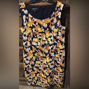 Woman’s dress size 16 like new